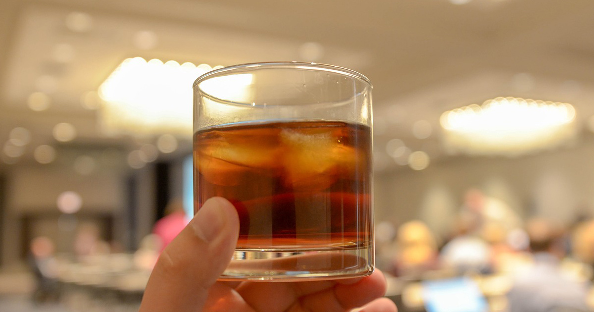 日本人アルコール依存症の重症度が治療経過に及ぼす影響|医師 日本人アルコール依存症の重症度が治療経過に及ぼす影響|医師