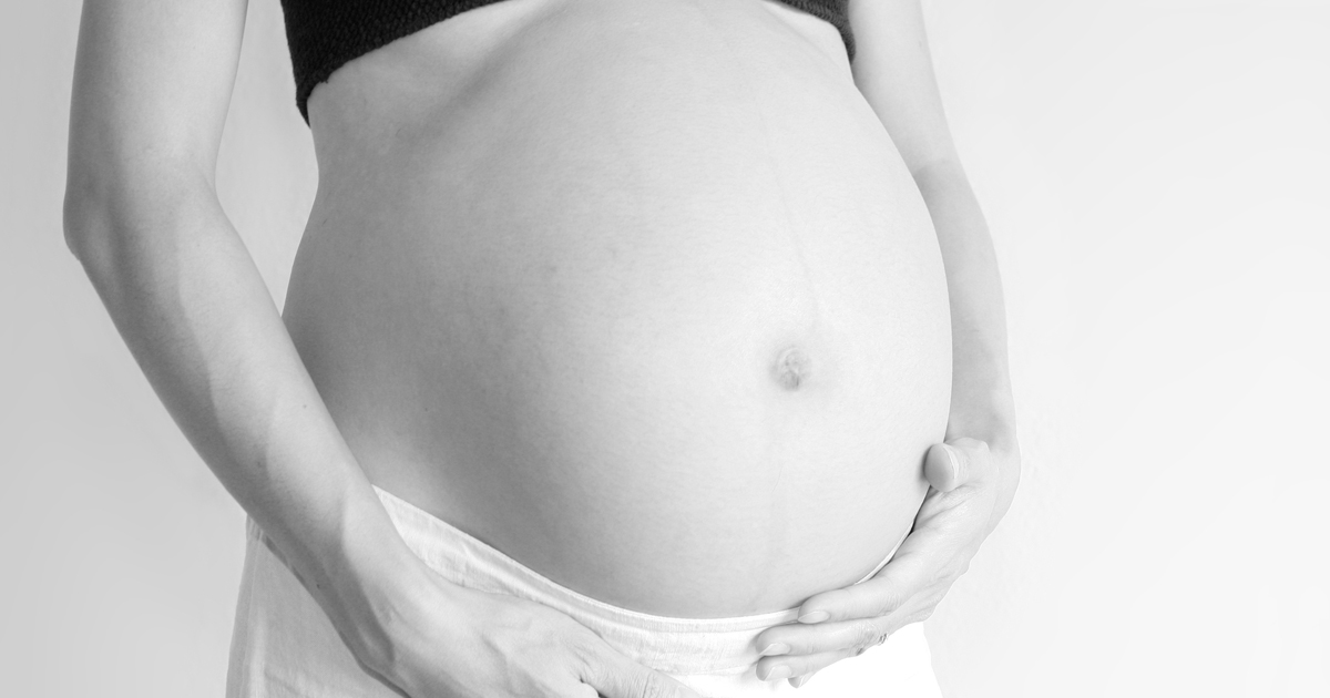 高血圧合併妊娠または妊娠高血圧症の妊婦、自己血圧測定は有用か?/JAMA