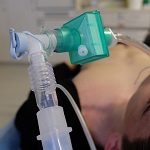 人工呼吸器装着患者に高用量タンパク質は有効か／Lancet