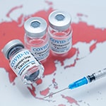 日本におけるオミクロン期のコロナワクチンの有効性は？／長崎大のイメージ